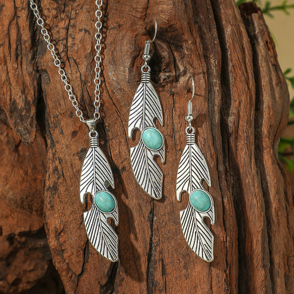 Wholesale Bohemian Vintage Earrings and Necklace Set Turquoise Drop Pendant Jewelry Accessory
