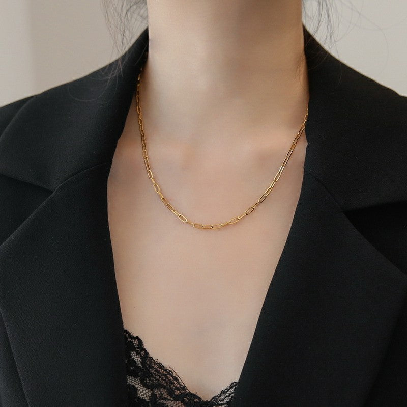 Wholesale Modern Minimalist Titanium Steel Cross Chain Necklace Jewelry Accessory for Boutique Resale