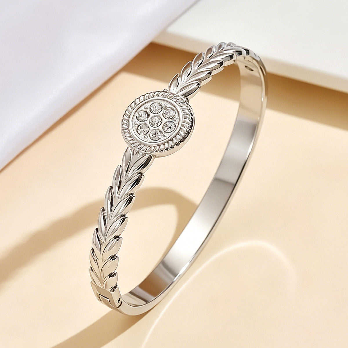 Wholesale 18K Gold Plated Stainless Steel Tree Of Life Cuff Bracelet With Zircon Jewelry Accessory For Resale