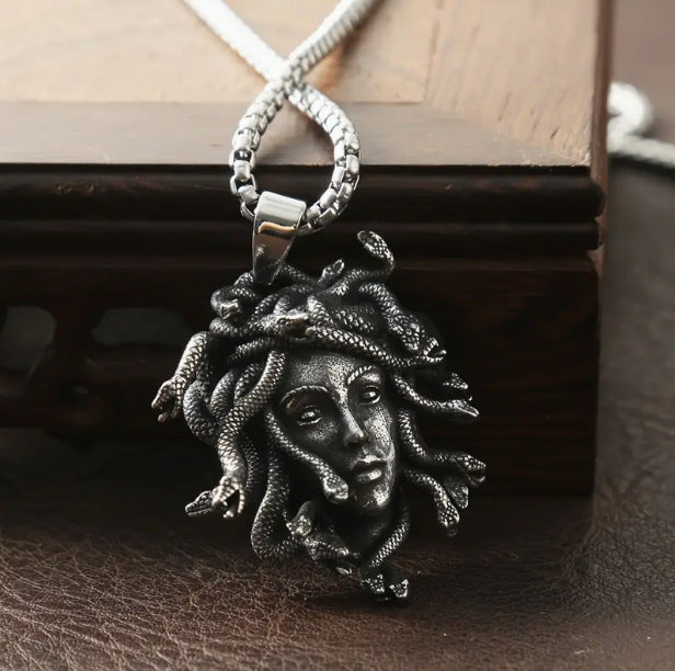 Wholesale Retro Snake Woman Medusa Statue Myth Pendant Necklace