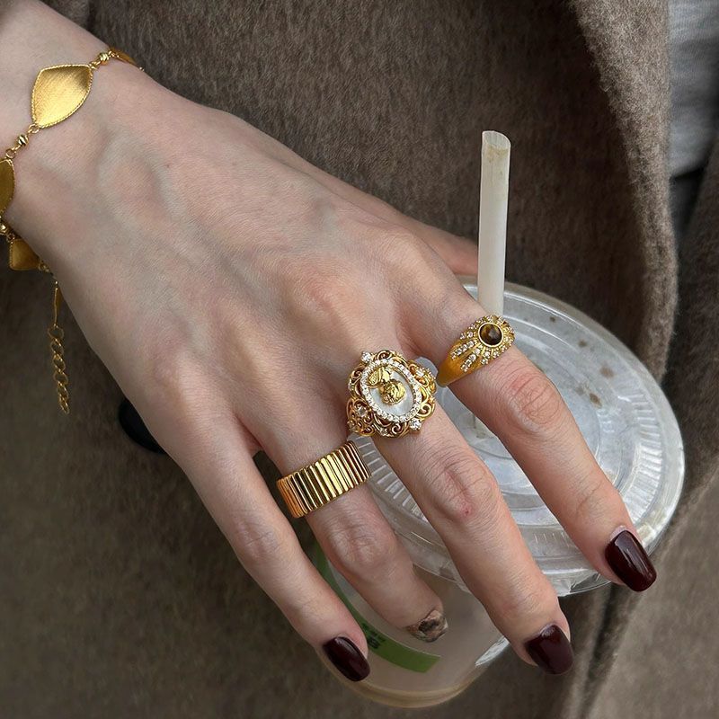 Wholesale Tiger Eye Oil Painting Palace Style Stacking Ring – Boutique Resale Fashion Accessory