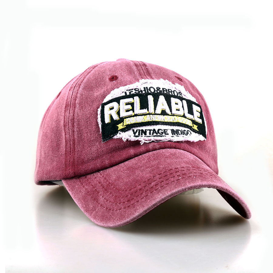 Wholesale Fashionable letter embroidered baseball cap