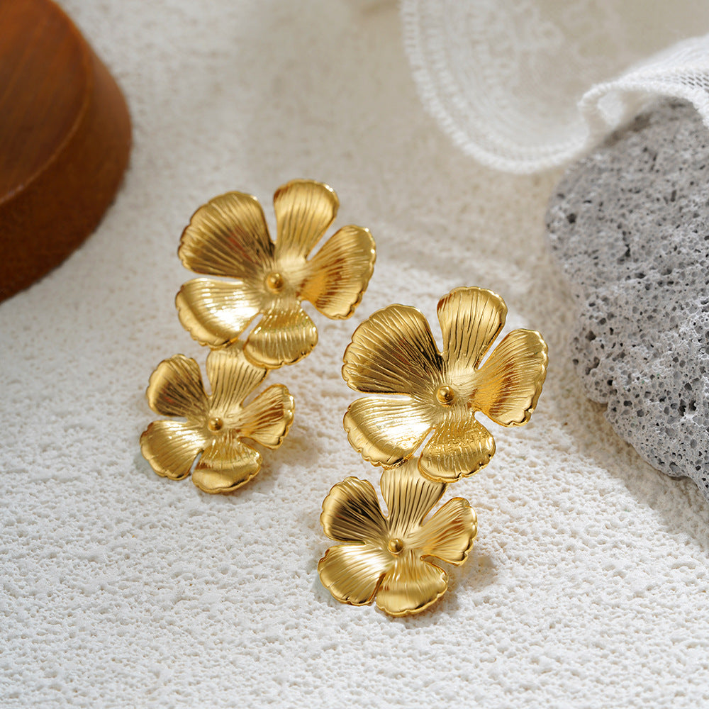 Wholesale 18K gold retro exaggerated multi-layer flower leaves big earrings