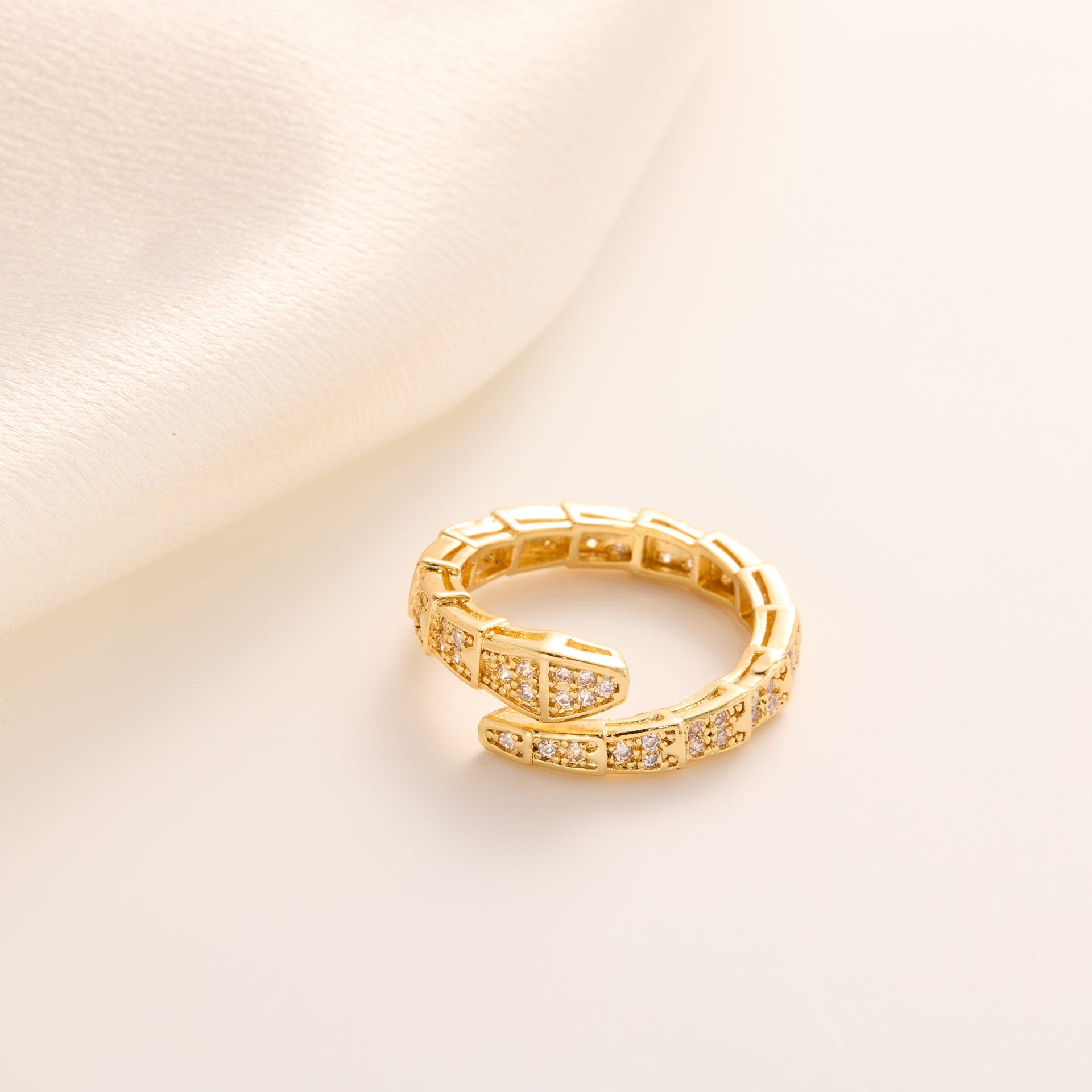 Wholesale Copper Micro-diamond Exquisite Shiny Light Luxury Open Rings ACC-RS-XuHao002