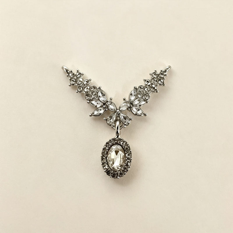 Wholesale Angel Wings Gemstone Necklace for Women,  Full Diamond Pendant,  Eye-Catching Clavicle Chain,  High-End Luxury Niche Neck Chain