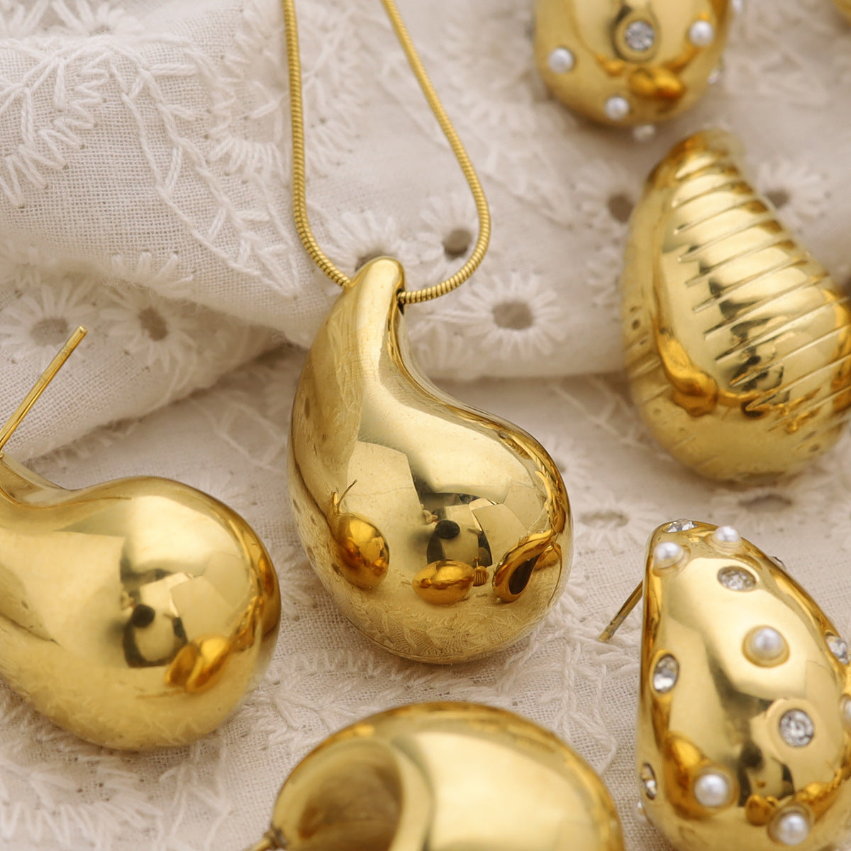 Wholesale 18K Gold Drop Titanium Steel Earrings ACC-ES-Yachan002