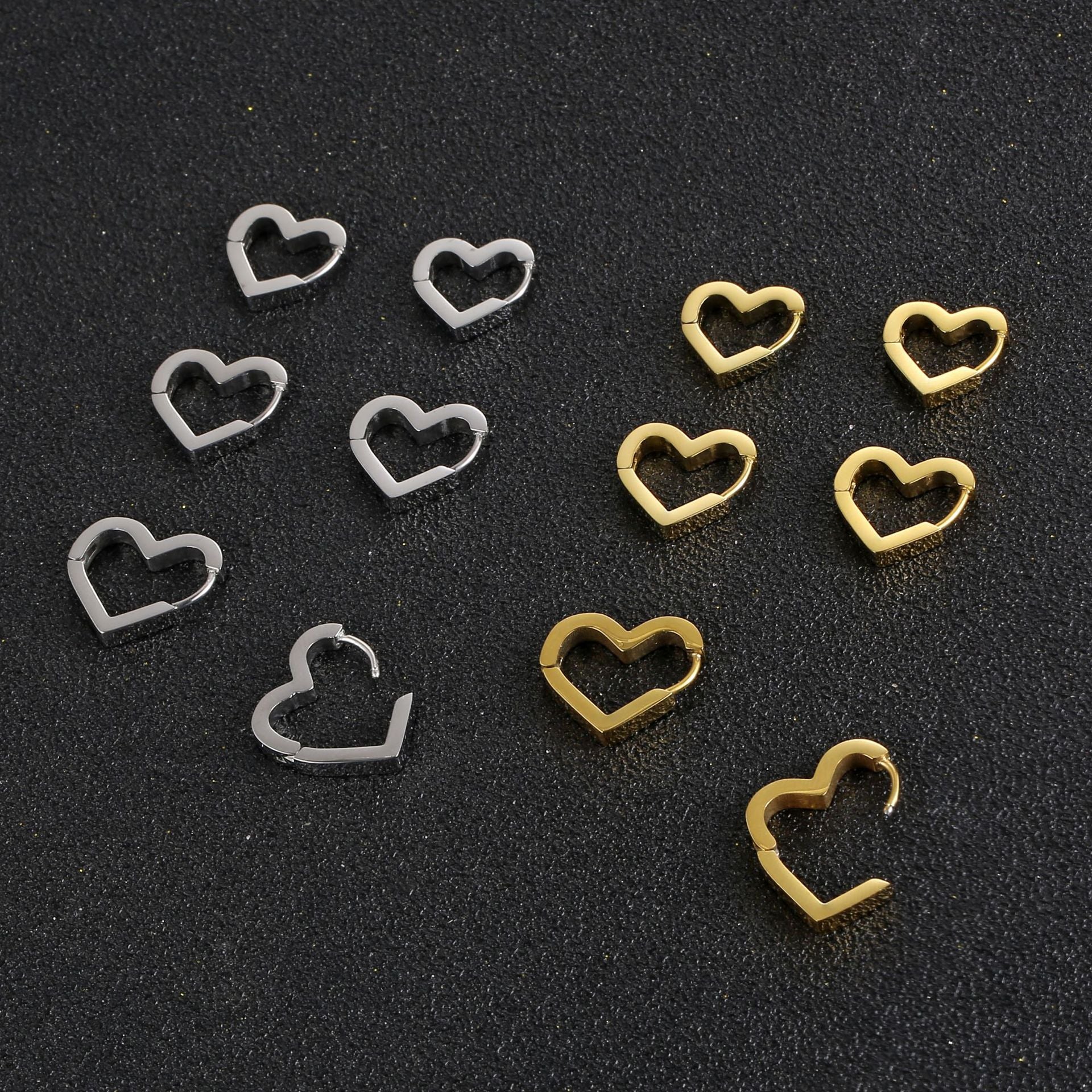 Wholesale  heart earrings flat hand polished titanium steel earrings