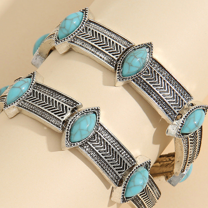 Wholesale Bohemian Vintage Turquoise Inlay Alloy Necklace Fashion Accessory