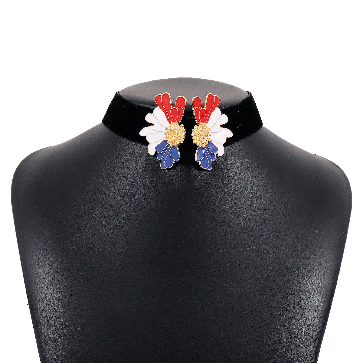 Wholesale Niche Retro Flower Necklace Flocking Cloth Oil Dropping Necklace
