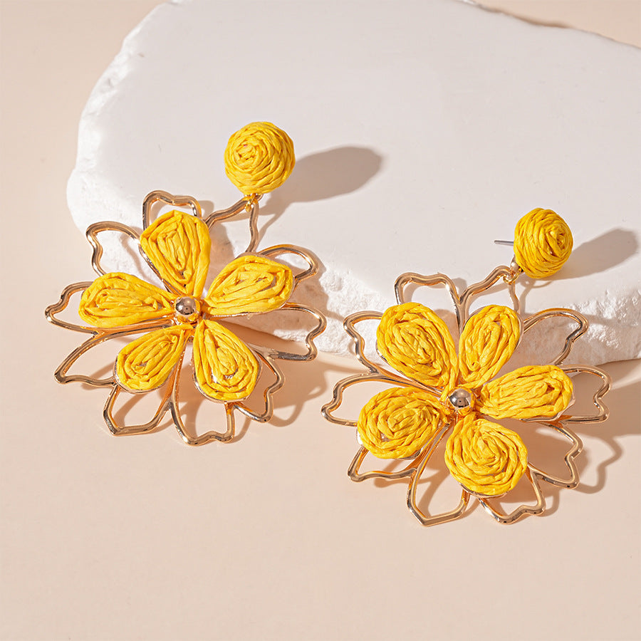 Wholesale  hollowed-out flower silver needle earrings