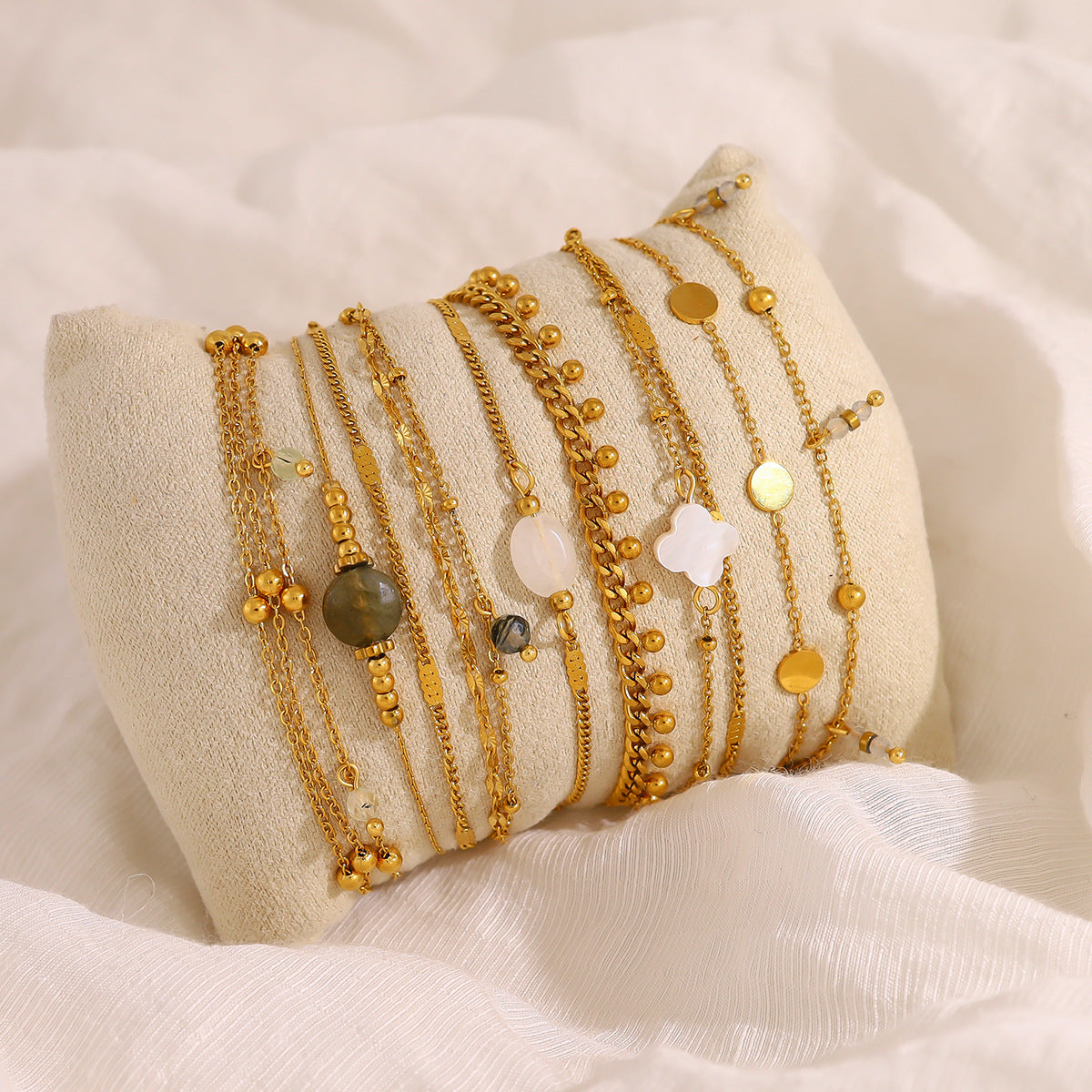 Wholesale Titanium Steel Stacked Bracelet suit Four-leaf Clover Natural Shell Pendant Bracelet suit