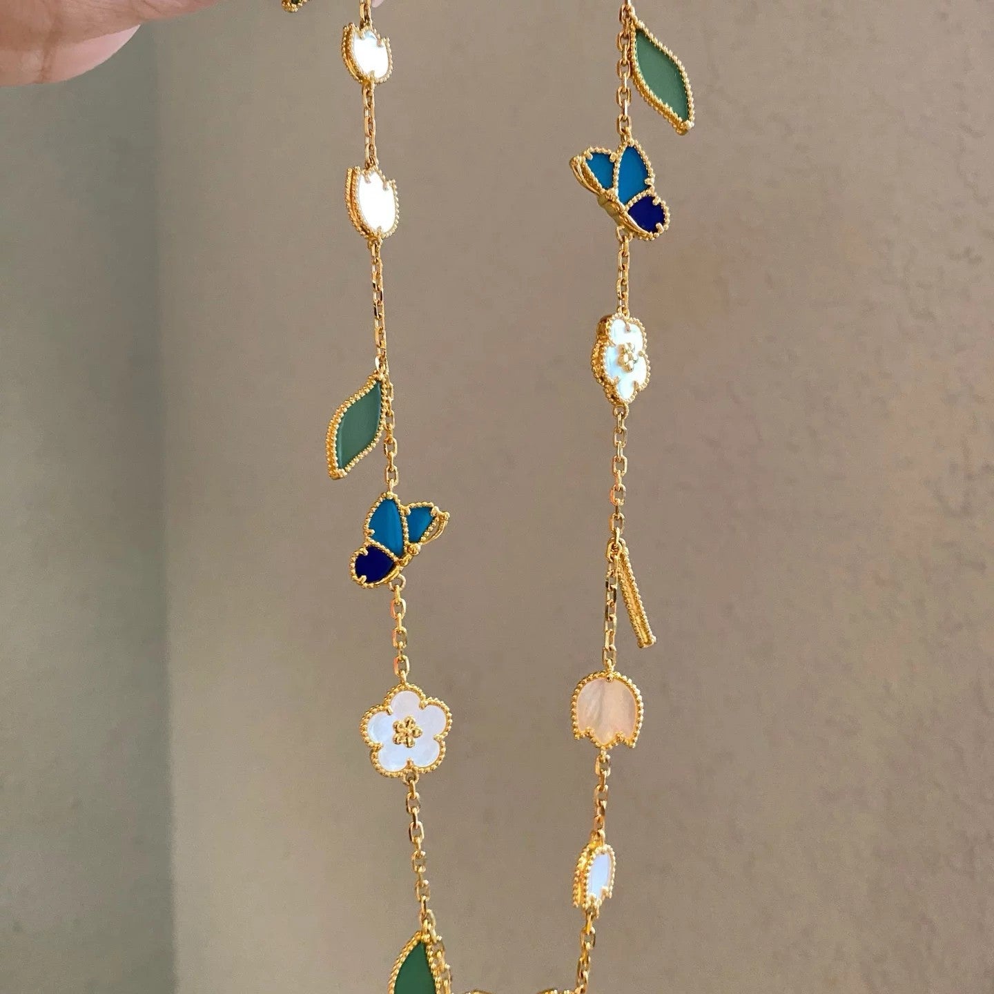 Wholesale Light Luxury Ladybug Butterfly Clover Bracelet Gold-Plated Fashion Jewelry Accessory for Women