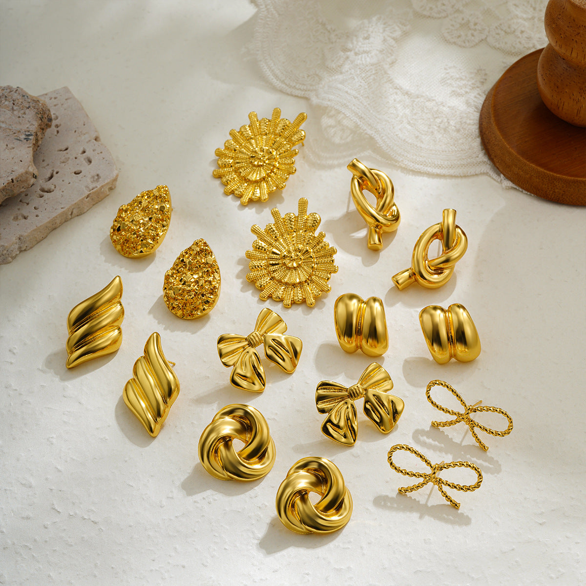 Wholesale  18K Gold Personality Exaggerated Large Earrings