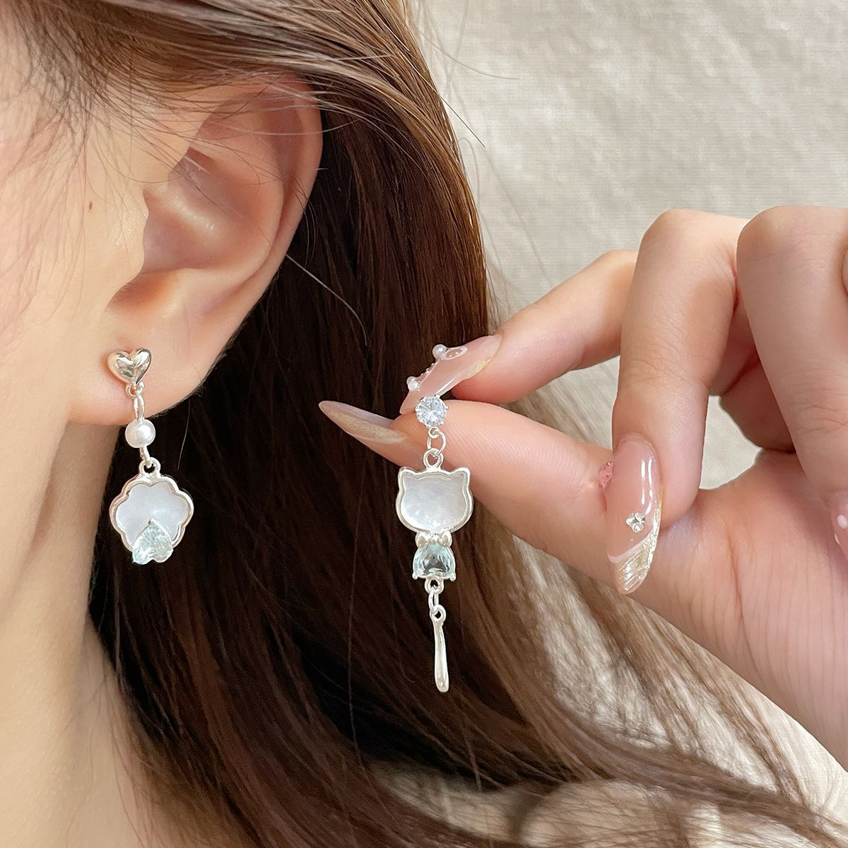 Wholesale Korean Style Pink Cherry Blossom Cat Earrings Alloy Electroplated Boutique Resale