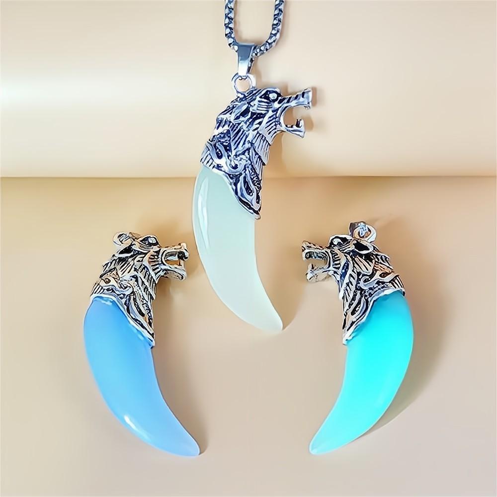 Wholesale Retro Luminous Wolf Tooth Men' s Pendant