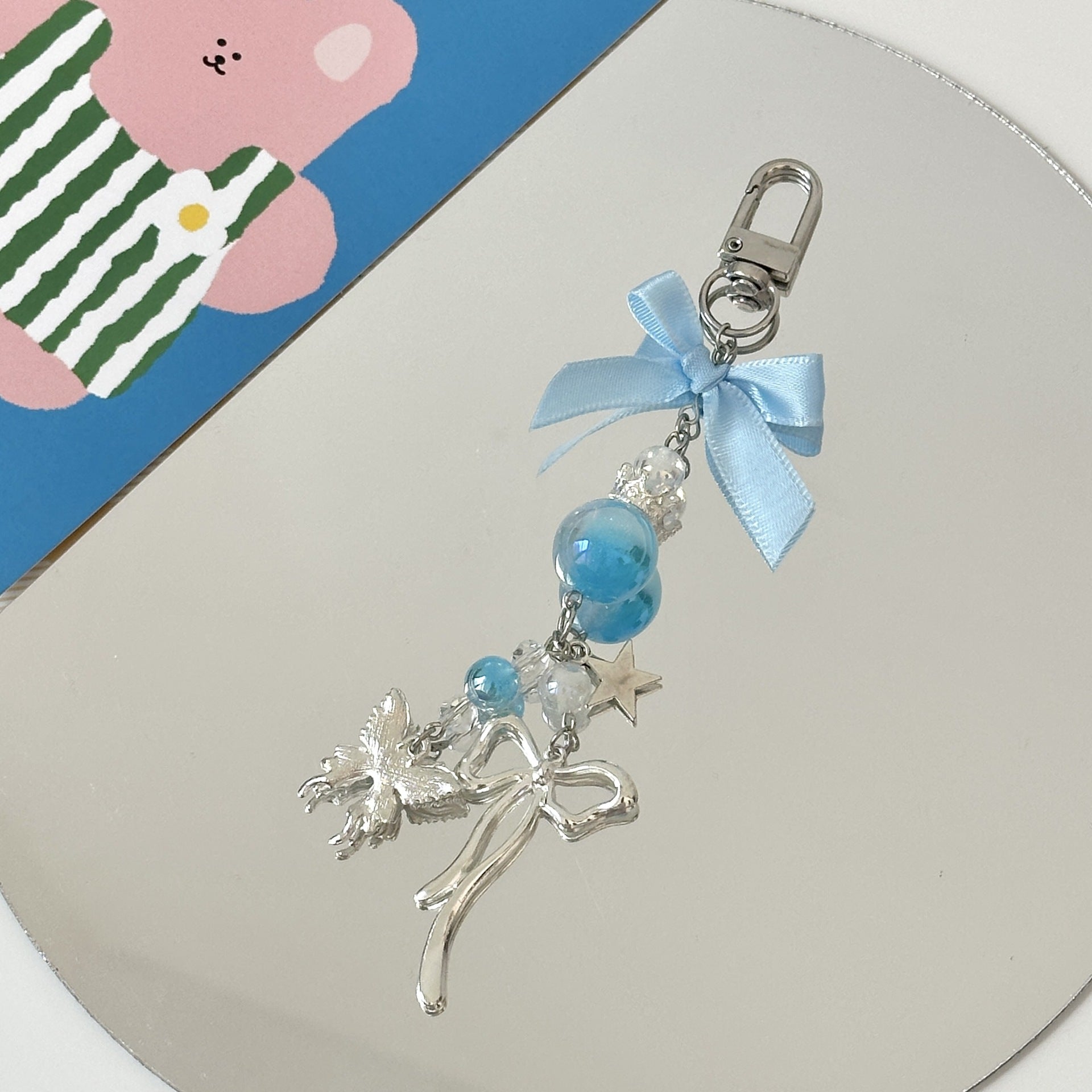 Wholesale Crown Bow Pendant Keychains