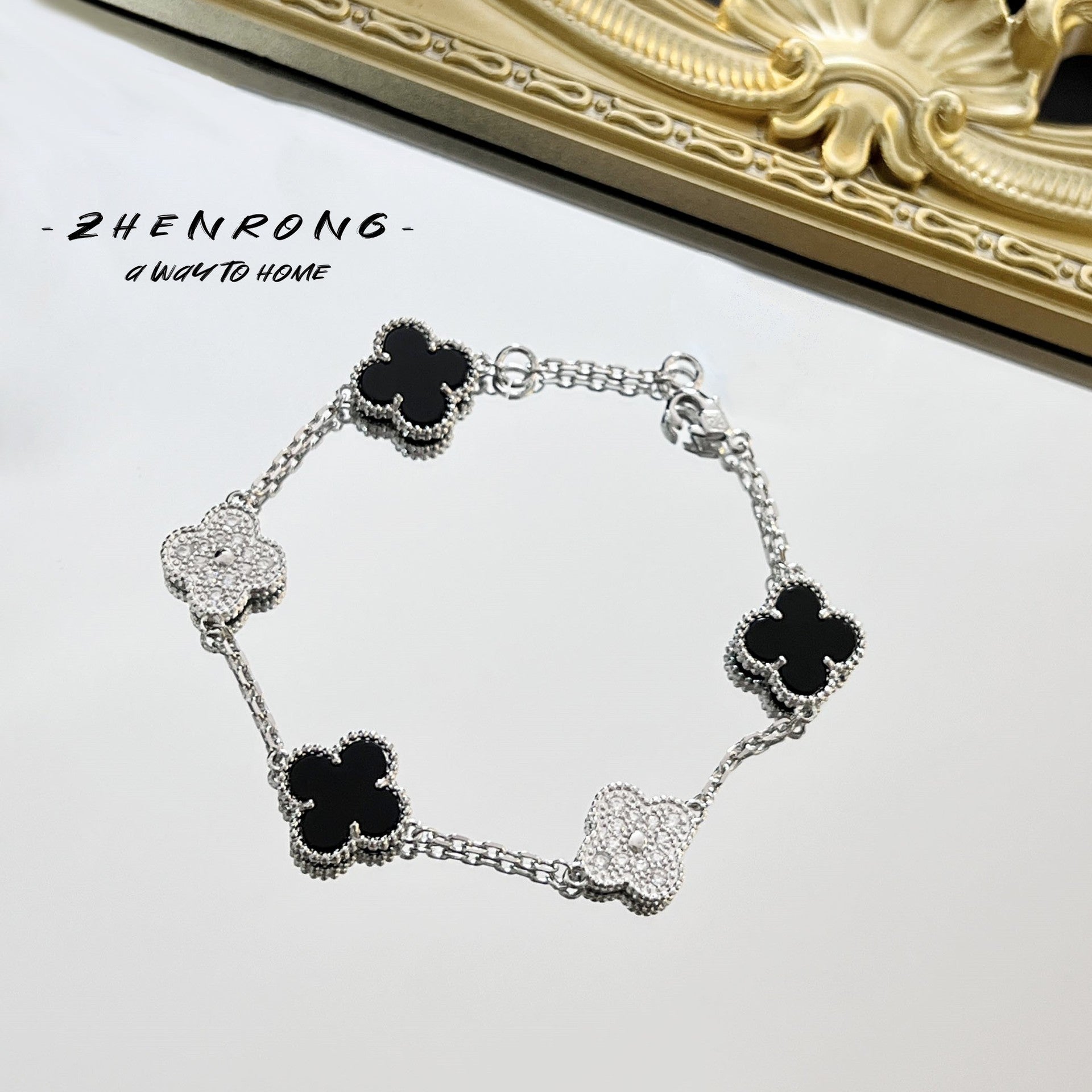 Wholesale Panda Four-Leaf Clover Design Bracelet Sweet Cool Style Trendy Jewelry Accessory