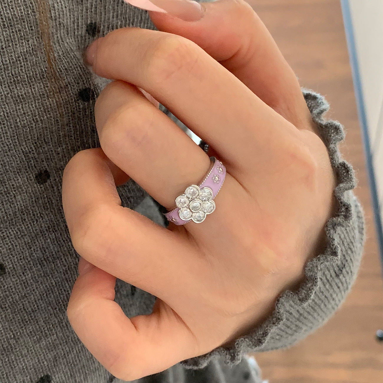 Wholesale Light luxury taro flower ring inlaid with diamond oil drop purple female ring jewelry