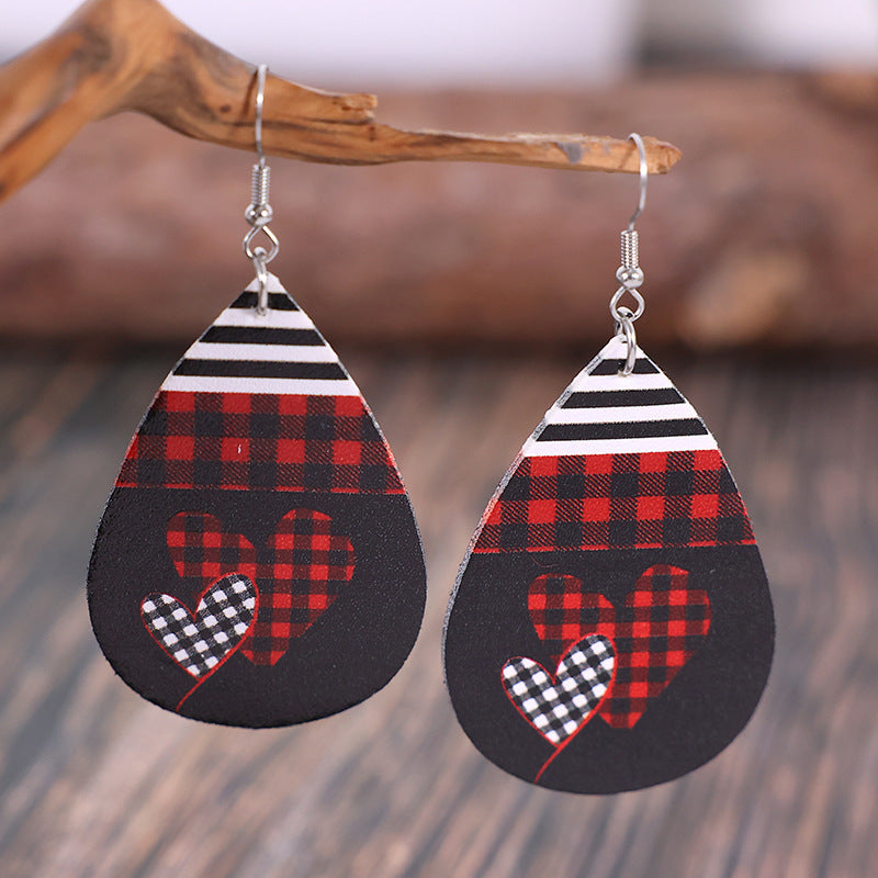 Wholesale Drop-shaped Leather Earrings Vintage Plaid Love Print Fashion Accessory Boutique Gift