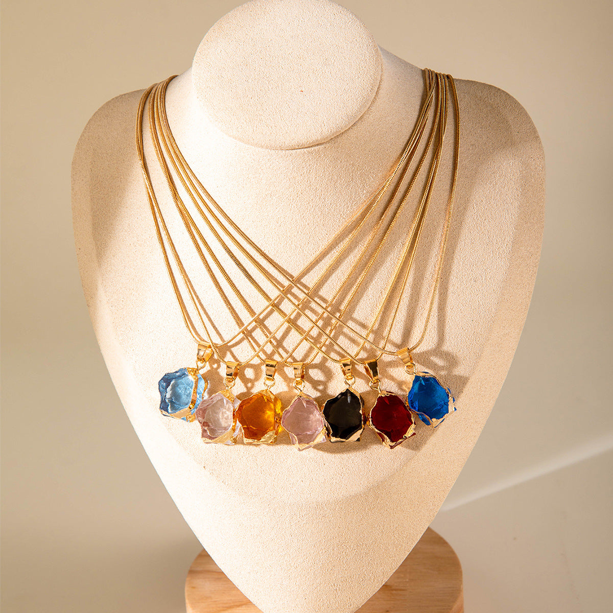 Wholesale Versatile Colorful Crystal Stone Pendant Necklace