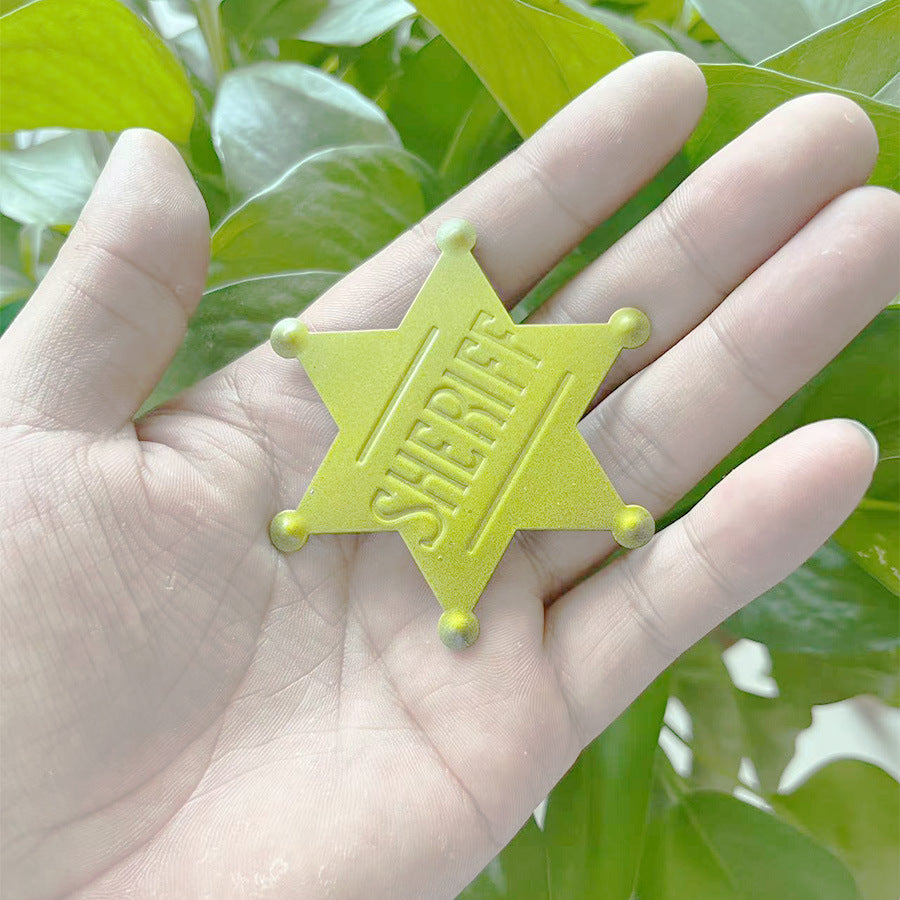 Wholesale  retro creative badge brooch  accessories brooch