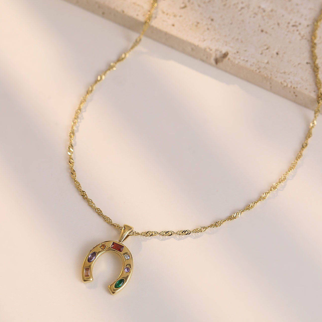Wholesale Titanium Steel Horseshoe Necklace with Colorful Zirconia