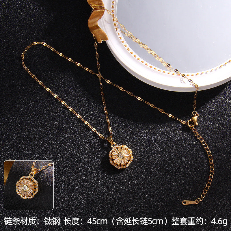 Wholesale Zircon Rotating Four Leaf Clover Flower Pendant Titanium Steel Necklace ACC-NE-Rongc006