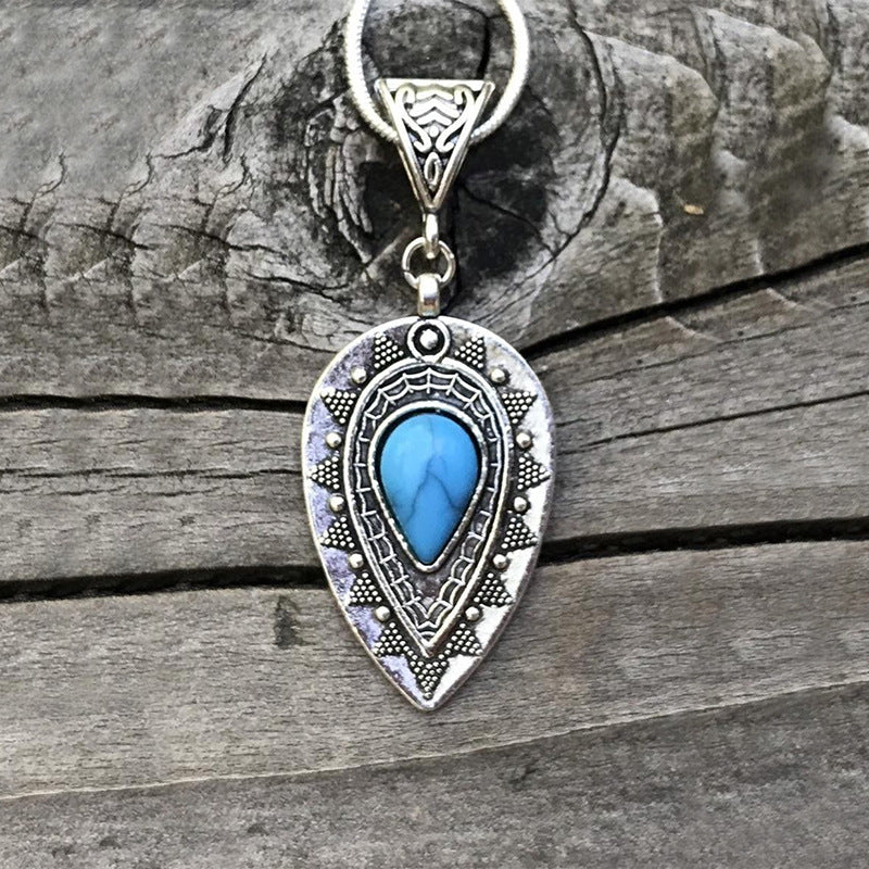 Wholesale Independent Station Vintage Carved Water Drop Turquoise Pendant Bohemian Turquoise Necklace Clothing Collocation Accessories