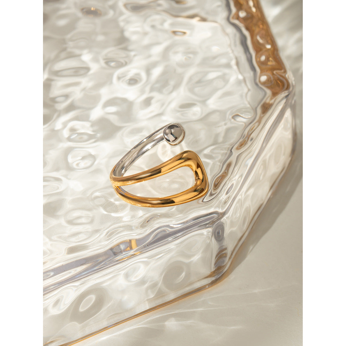 Wholesale  Exaggerated Ring Women's 18k Gold Stainless Steel Color Crossing Asymmetric Opening Ring