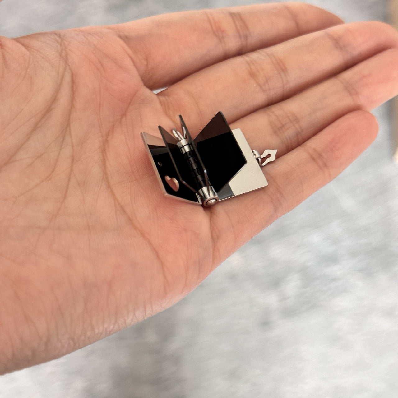 Wholesale stainless steel love open and close book pendant necklace