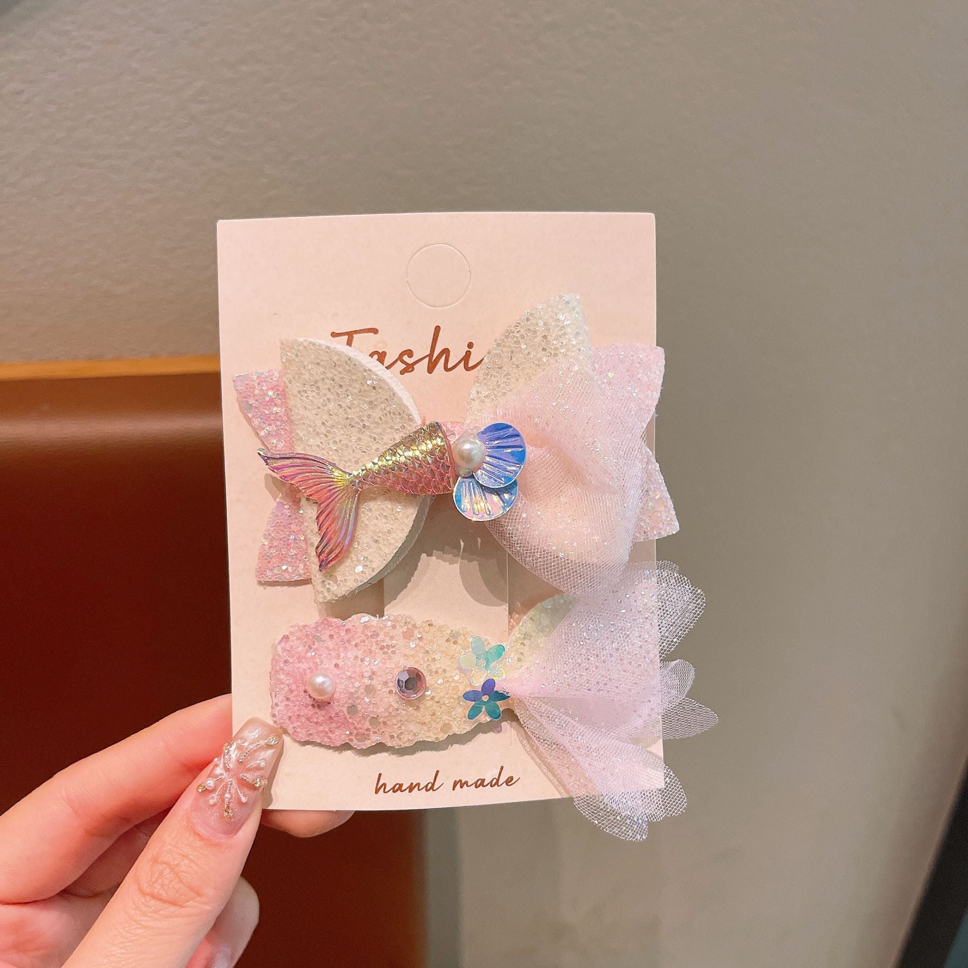 Wholesale Sweet  Princess-Style Mesh Fishtail Gown Kids Hair Clips