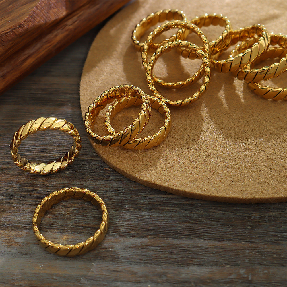 Wholesale Vintage Geometric Plain Ring Gold Electroplated Titanium Steel Jewelry Accessory
