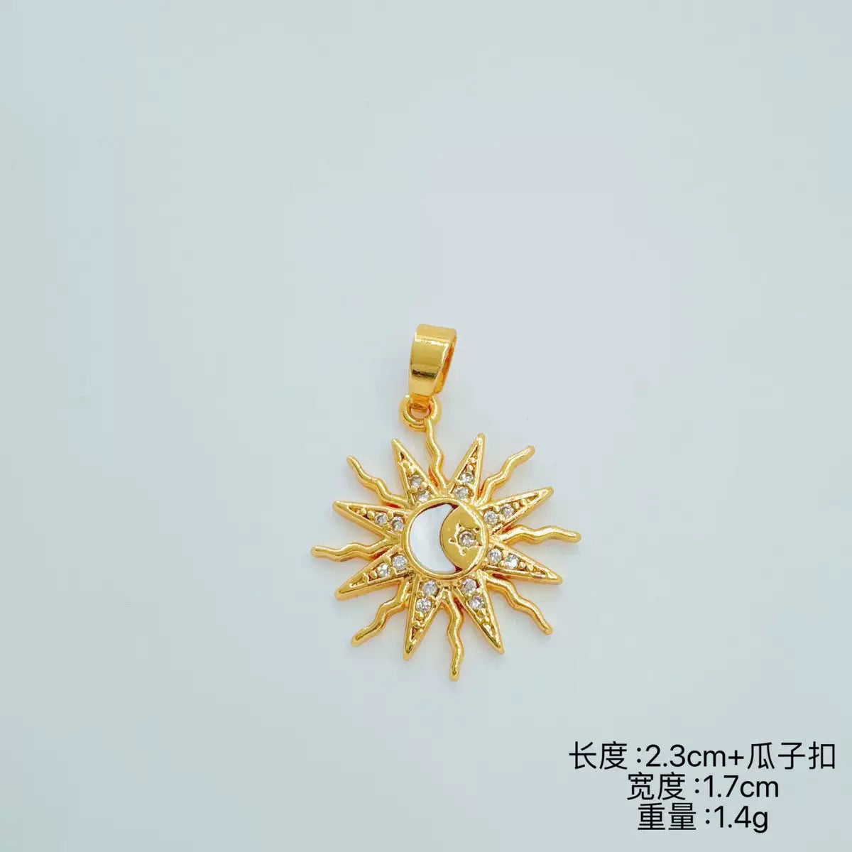 Wholesale Gold Plated Copper Sun Moon Pendant Necklace In Style Chic Jewelry Accessory
