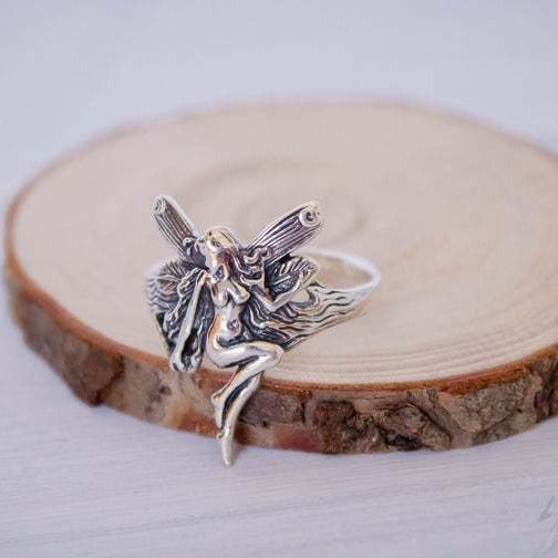 Wholesale Retro Angel Wing Ring for Women,  Silver Alloy,  Chic Jewelry Accessory for Everyday Wear and Gift
