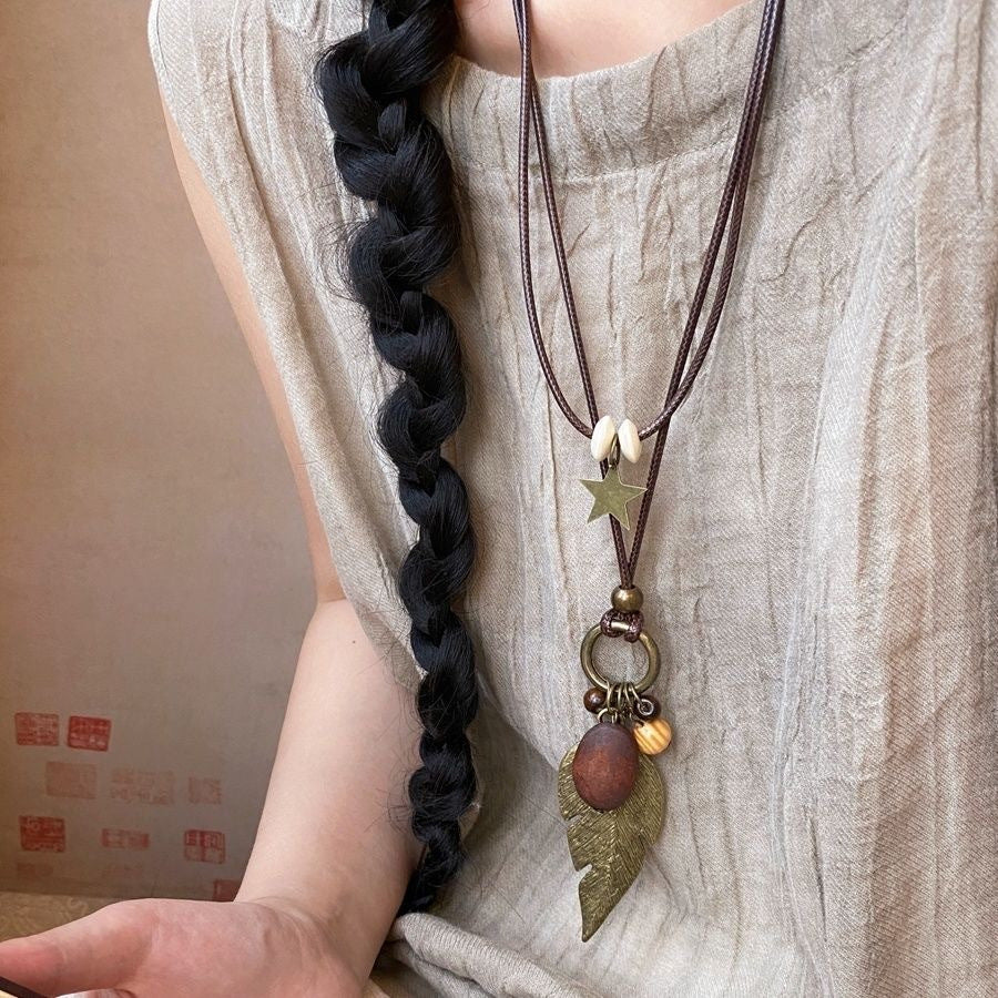 Wholesale  colorful small flower pendant clavicle chain