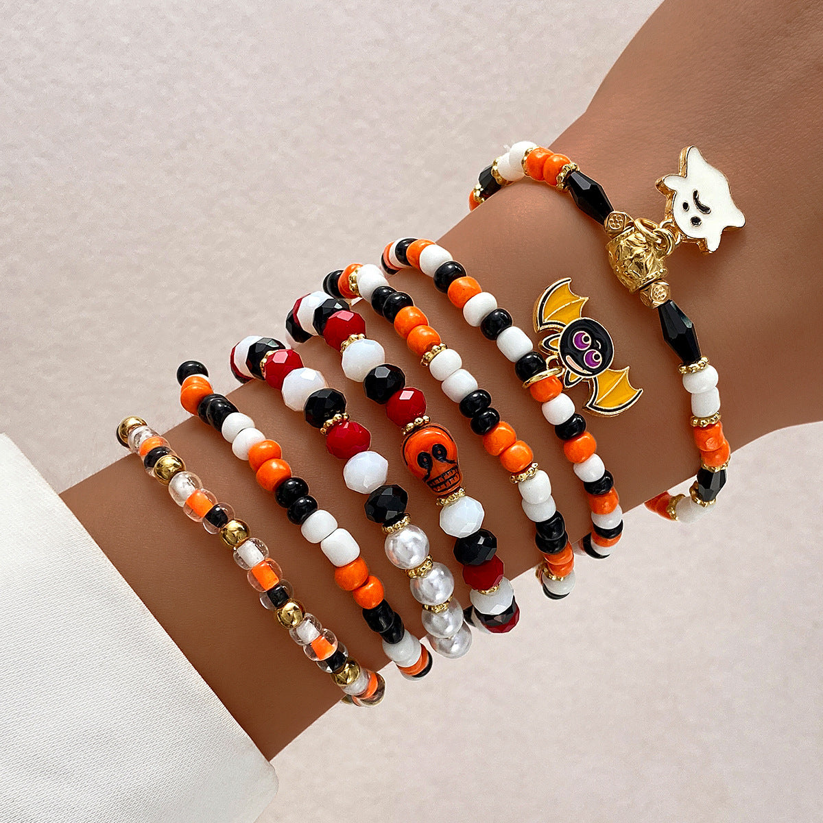 Wholesale  Halloween Funny Skull Skull Rice Bead Bracelet suit