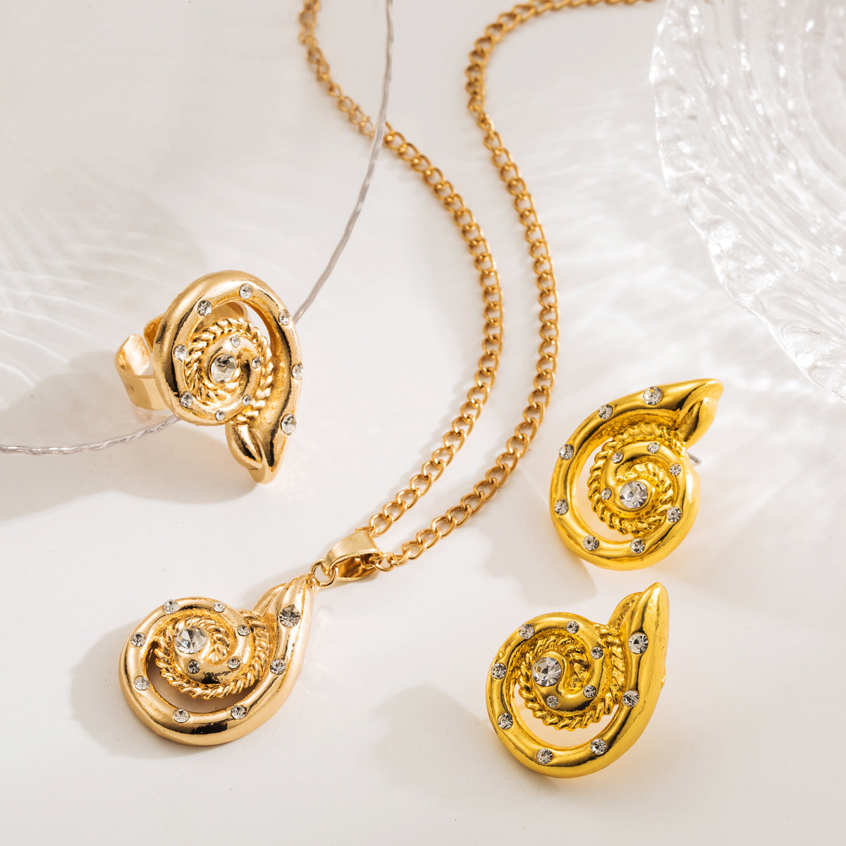 Wholesale Elegant Niche Distinctive Earrings Retro Casual Earrings