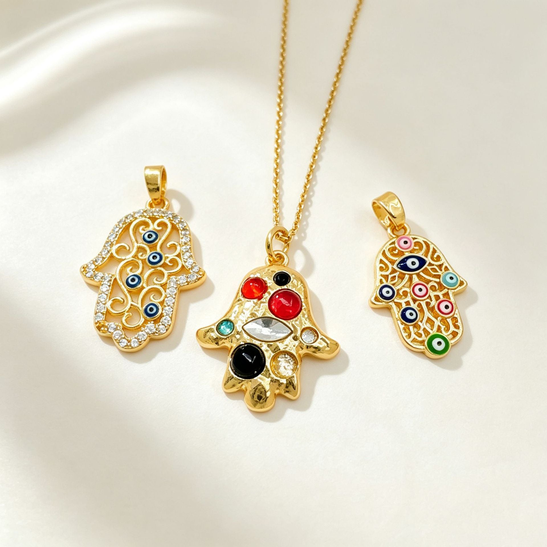 Wholesale Evil Eye Palm Pendant Gold Plated Copper Fashion Jewelry Boutique Gift