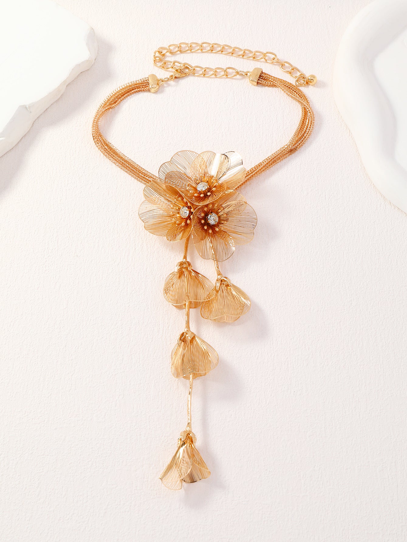 Wholesale Long Petal Tassel Exaggerated Earrings Statemente Earrings ACC-ES-Qunq001