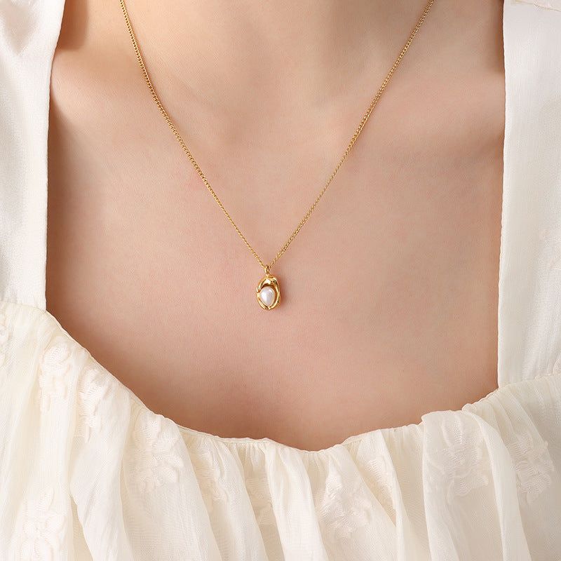 Wholesale European Fashion Cuban Chain Pearl Pendant Necklace - Titanium Steel Gold Plated,  Niche Design,  Jewelry Accessory for Boutique Resale