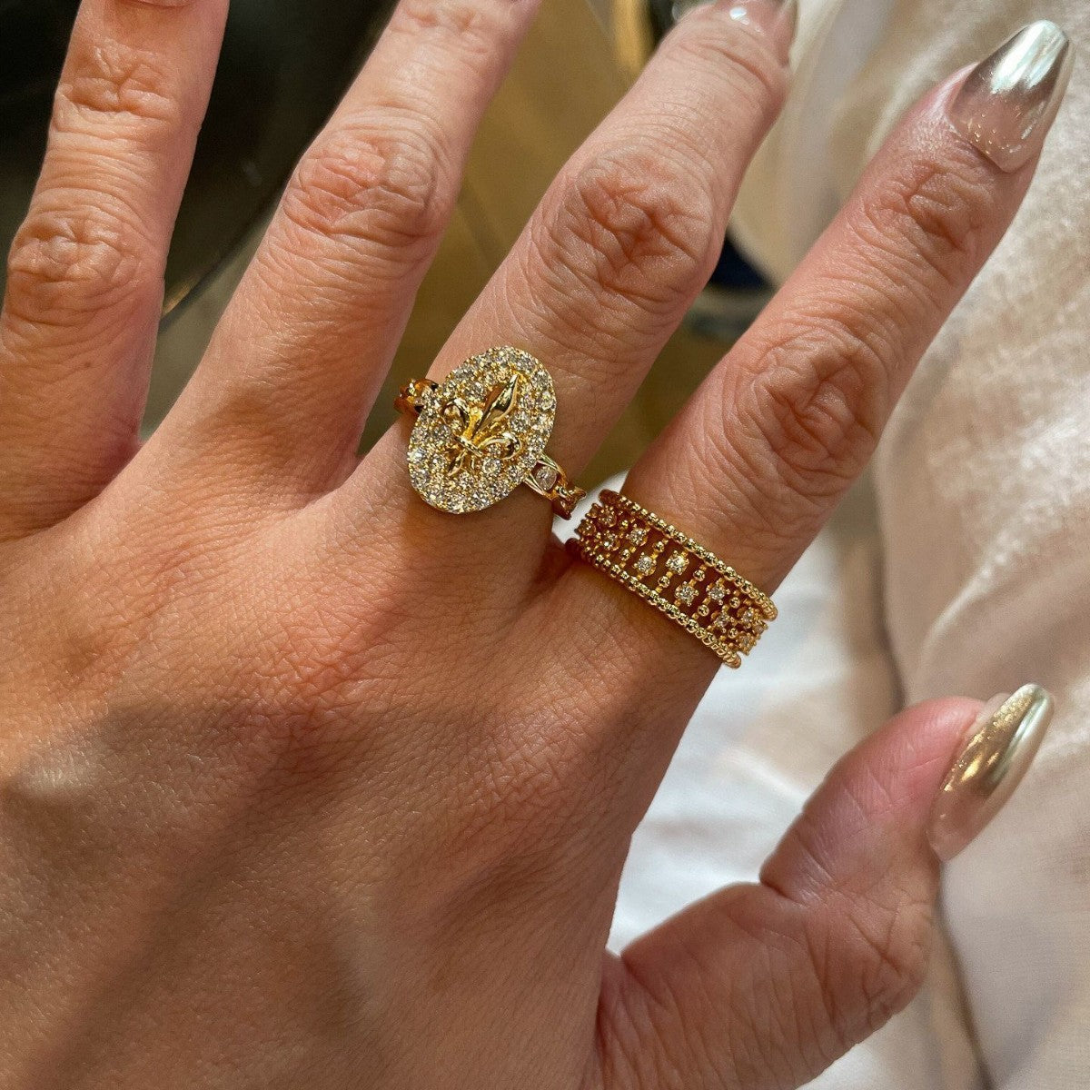 Wholesale Vintage Layered Gold-Plated Fashion Ring,  Retro Palace Style Jewelry Accessory for Everyday Wear