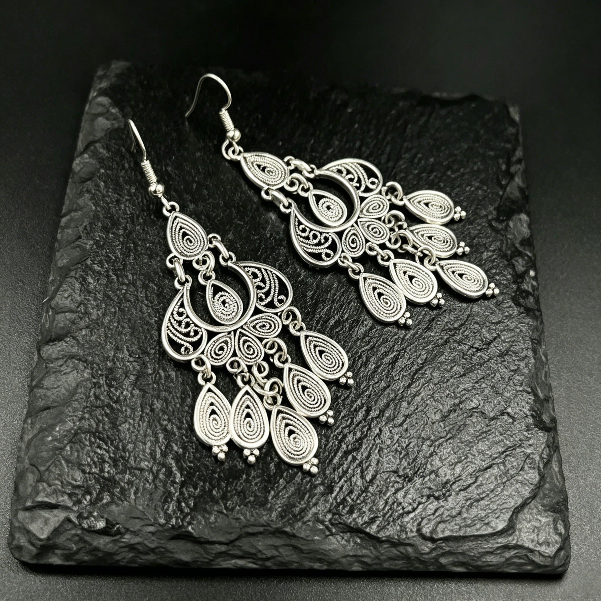 Wholesale Vintage Teardrop Tassel Earrings Distressed Silver Finish Ethnic Style Party Jewelry Accessory