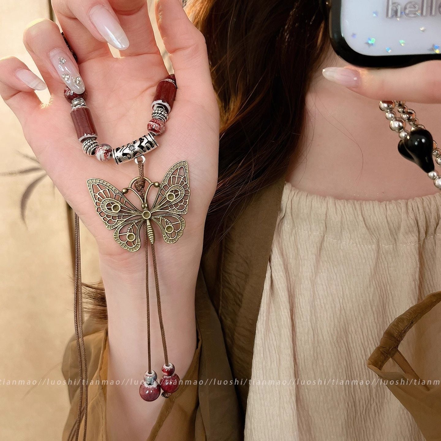 Wholesale Bohemian Alloy Pendant Necklace for Women,  Trendy Layering Jewelry Gift for Boutique Resale