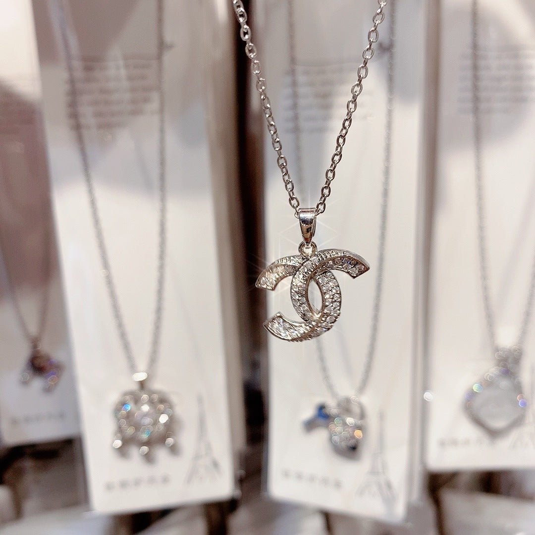 Wholesale Titanium Steel Zircon Blingbling Double C-shaped Light Luxury Necklace