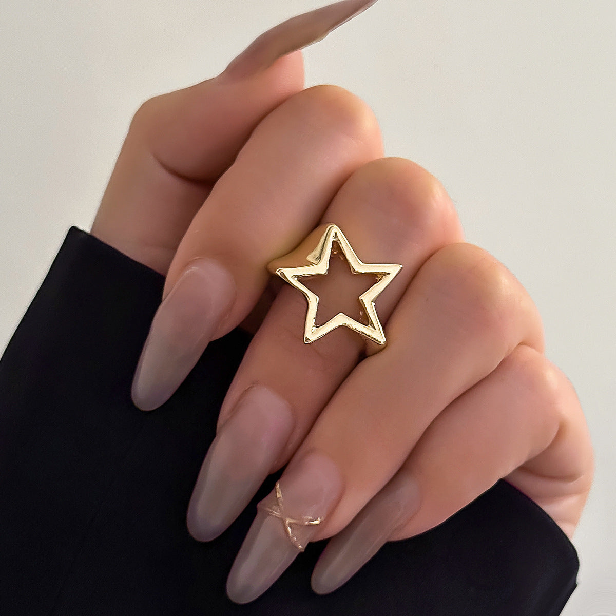 Wholesale Trendy Metal Hollow Star Ring Set - Geometric Five-Point Star Jewelry for Women,  Gift &  Everyday Wear