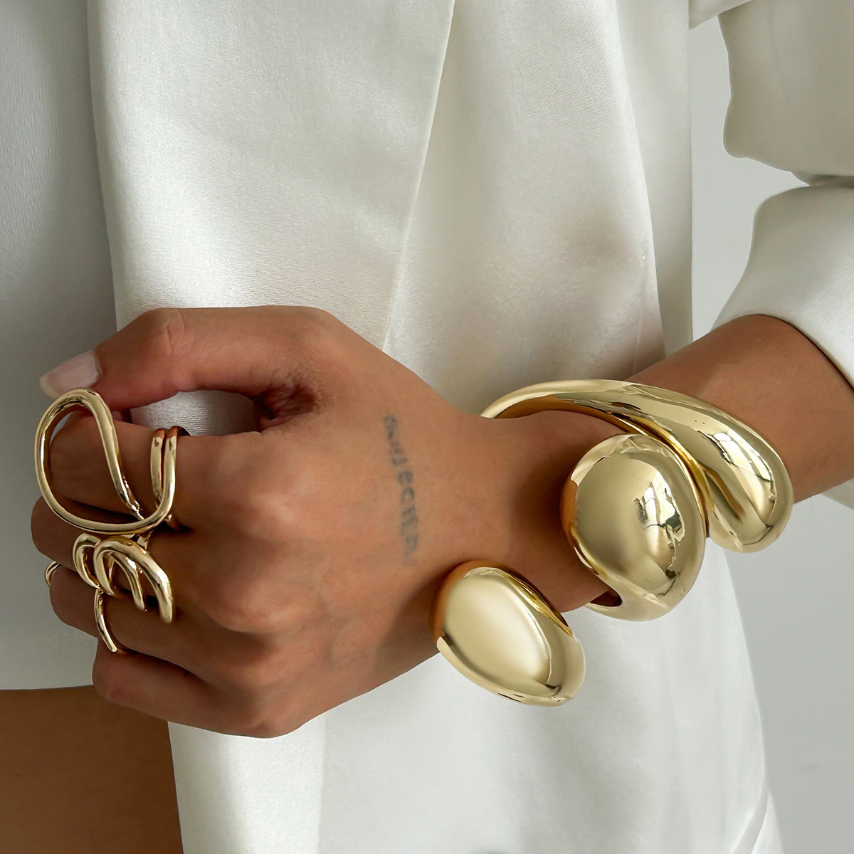 Wholesale Spiral teardrop open bracelet alloy bracelet set