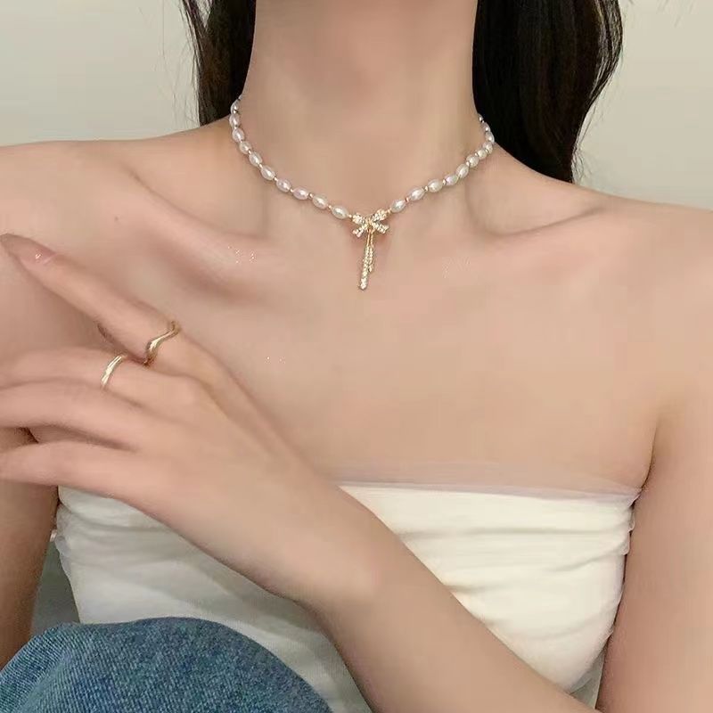 Wholesale Bowknot Pearl Necklace With Full Rhinestones Light Luxury Women S Collarbone Necklace Chic Fashion Accessory Gift