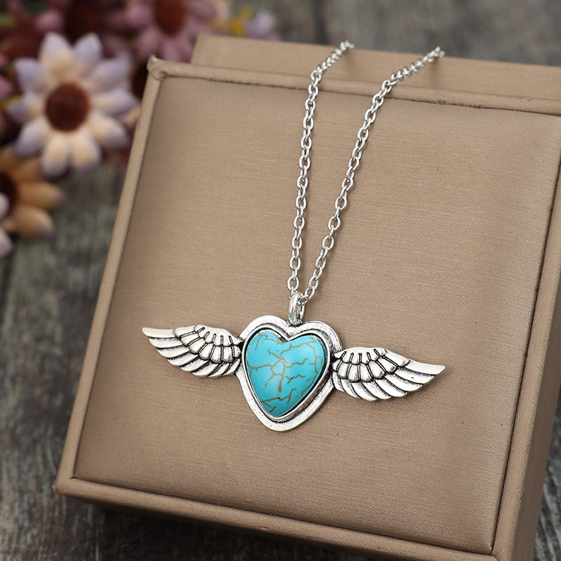 Wholesale Bohemian Gothic Heart Turquoise Wings Alloy Pendant Necklace Fashion Accessory