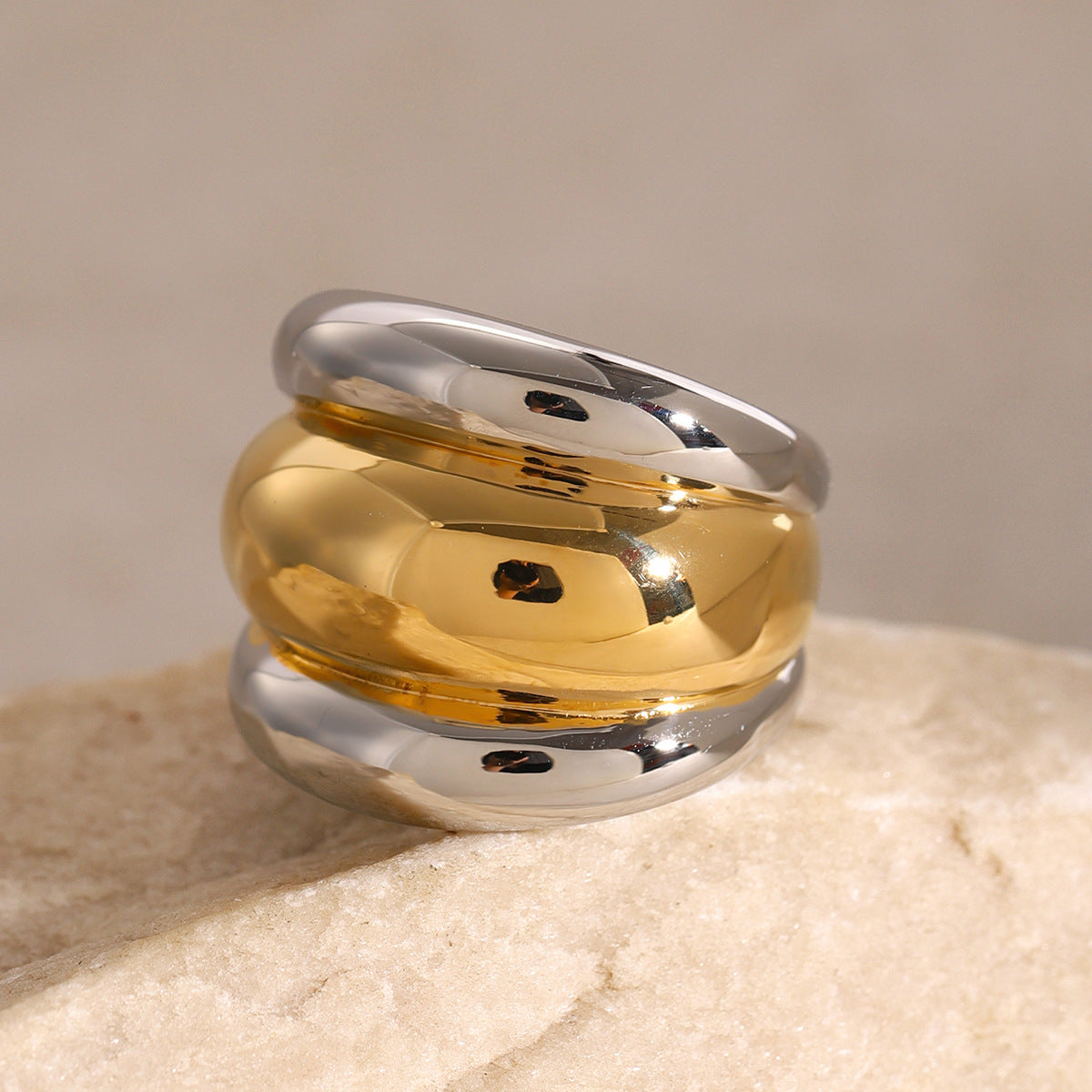 Wholesale  light luxury 18k gold stainless steel gold and silver color matching chubby rib ring