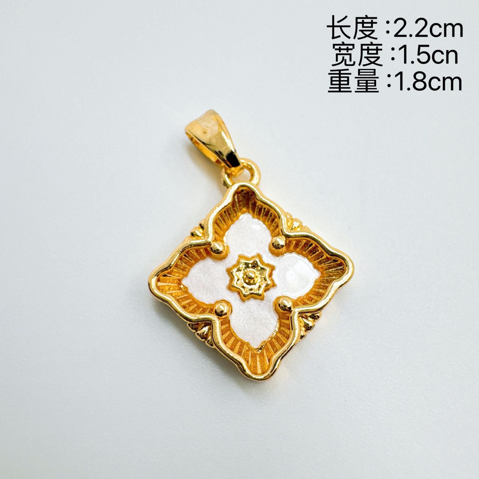 Wholesale Gold Plated Copper Minimalist Heart Cross Pendant Necklace Boutique Jewelry Gift